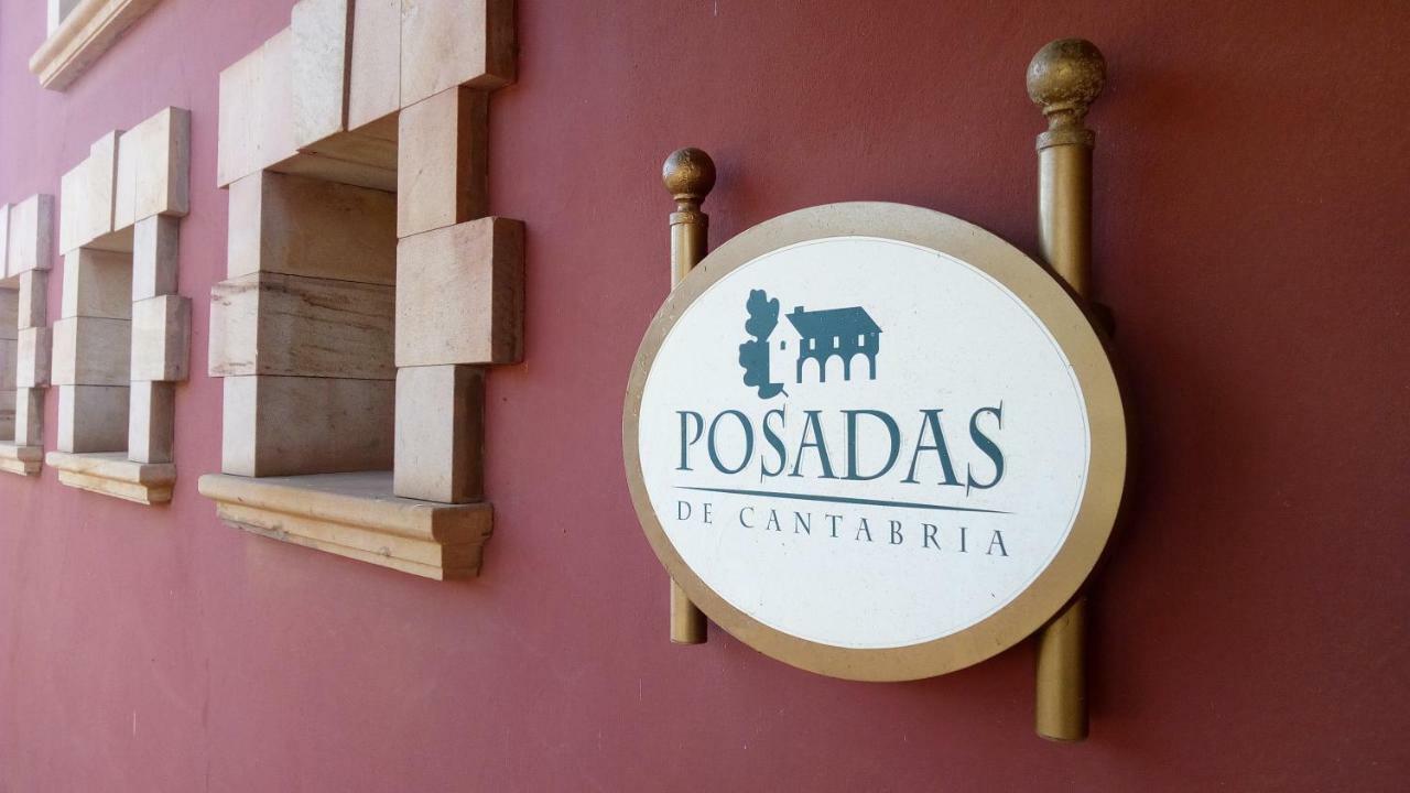 Posada Mediavia 尤比雅克 外观 照片
